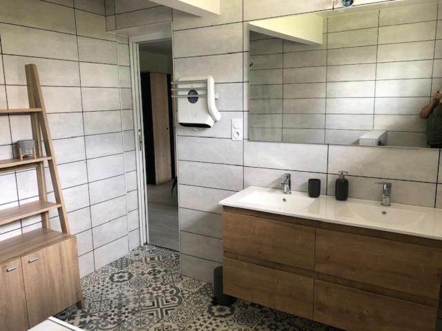 Loft Reve Du Soir 125 M2 Climatise 350 M De La Gare Apartment Lourdes Exterior foto