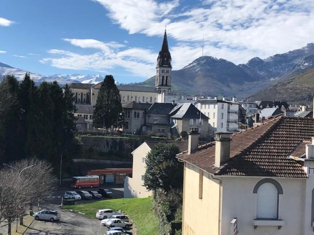 Loft Reve Du Soir 125 M2 Climatise 350 M De La Gare Apartment Lourdes Exterior foto
